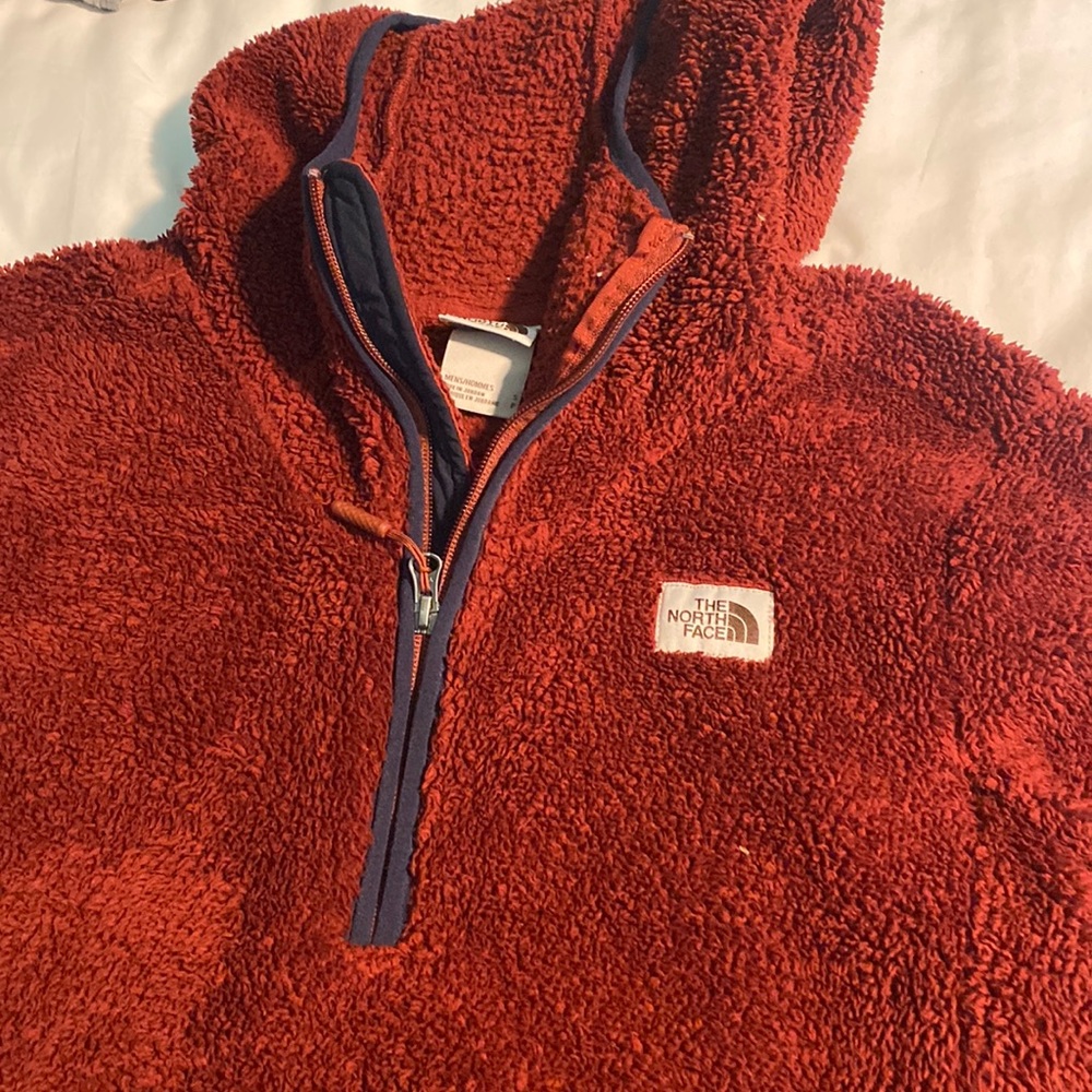 Men’s North Face fleece hooded jacket